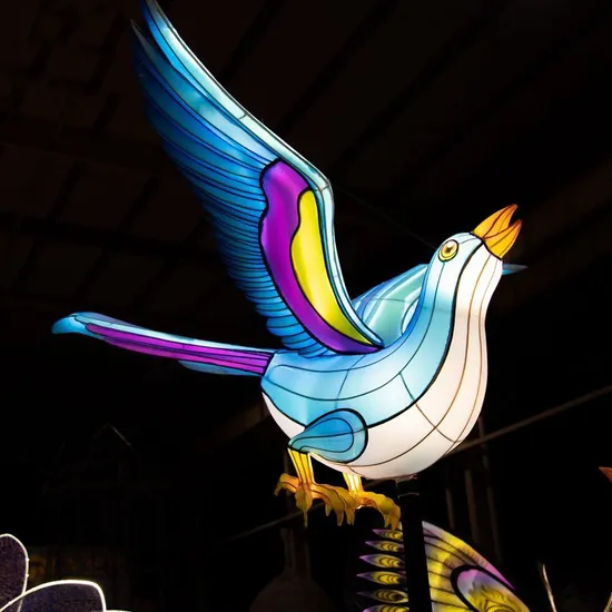 OEM/ODM Festival Motif Light Decoration Custom Waterproof Animal Theme Lantern for Christmas Halloween Holiday 